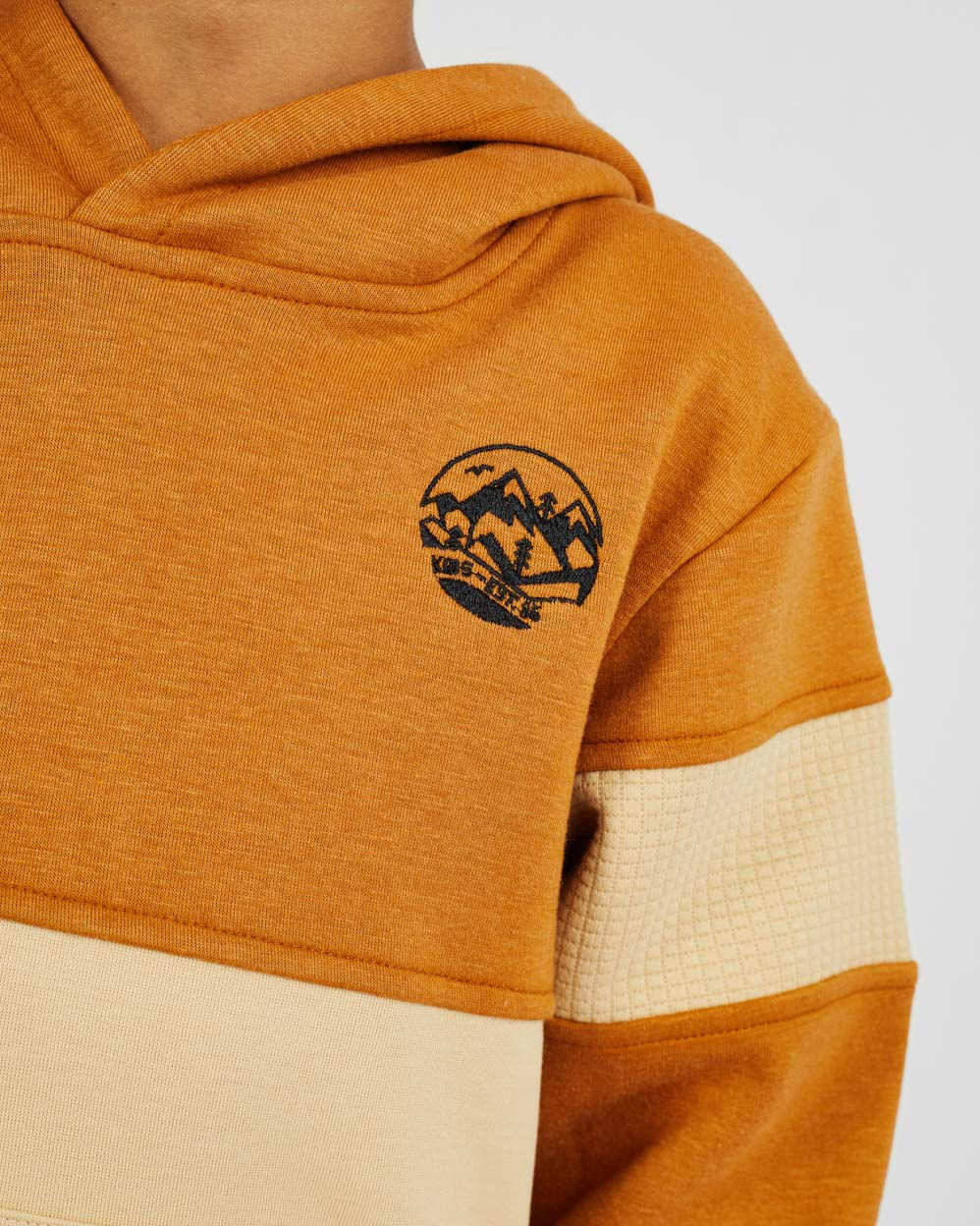 Polera-Niño-Paulo-Marron-06