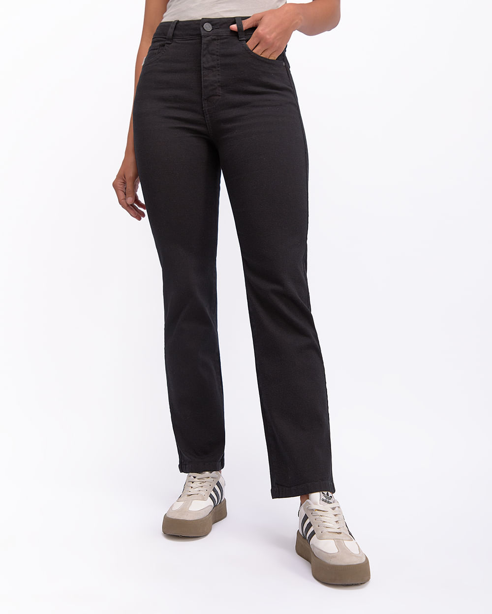 Jean-Mujer-Rosa-Negro-28
