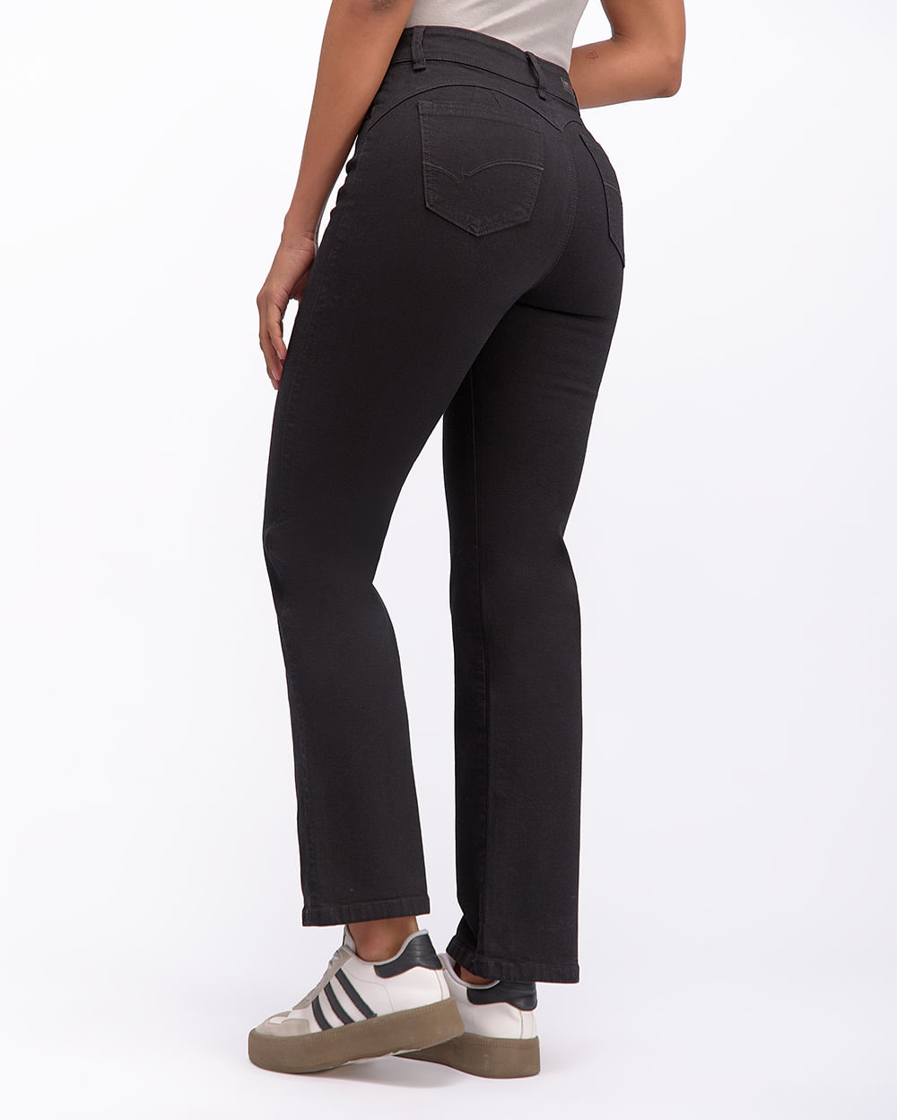 Jean-Mujer-Rosa-Negro-28