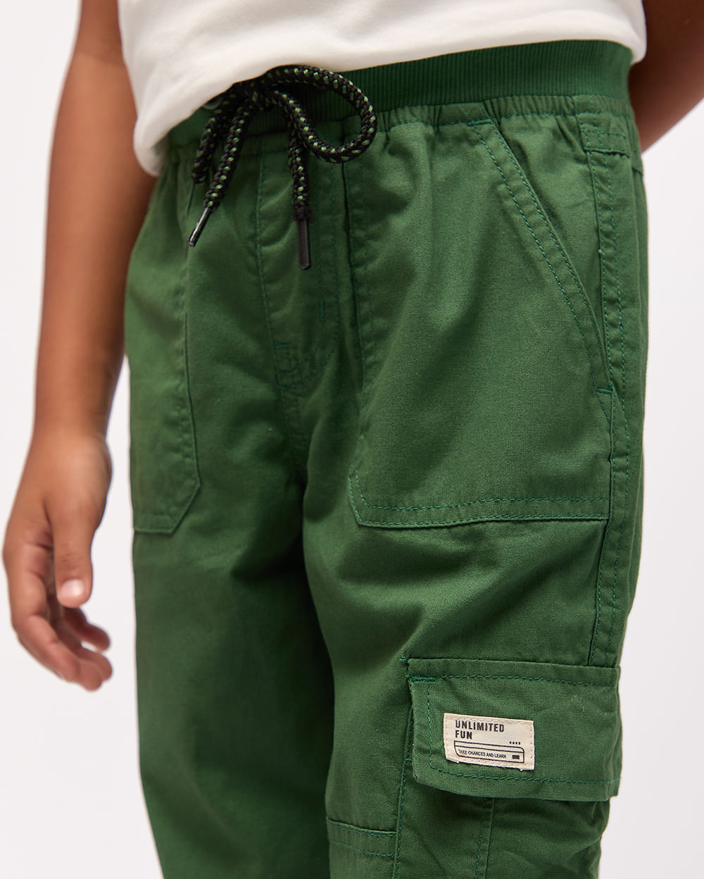 Jogger-Niño-Jean-Verde-Feld-06