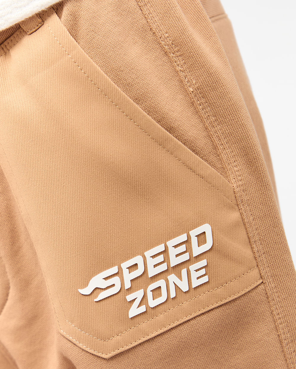 Pantalon-Niño-Levi-Camel-06