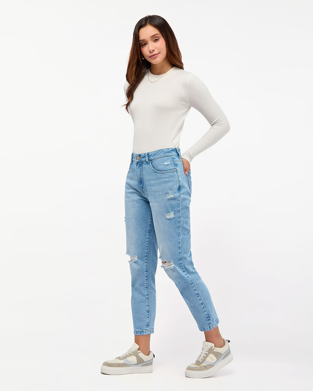 Jean-Mujer-Larisa-Total-Sky-28