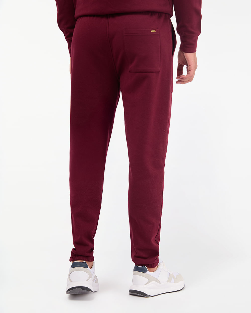 Jogger-Hombre-Leo-Guinda-Shadow-M