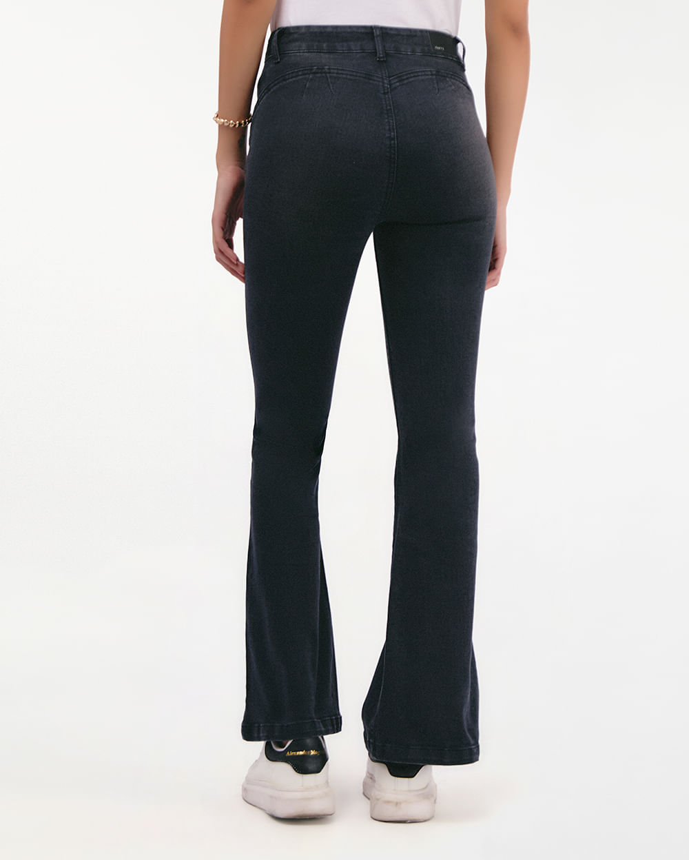 Jean-Mujer-Brigit-Total-Carbon-28