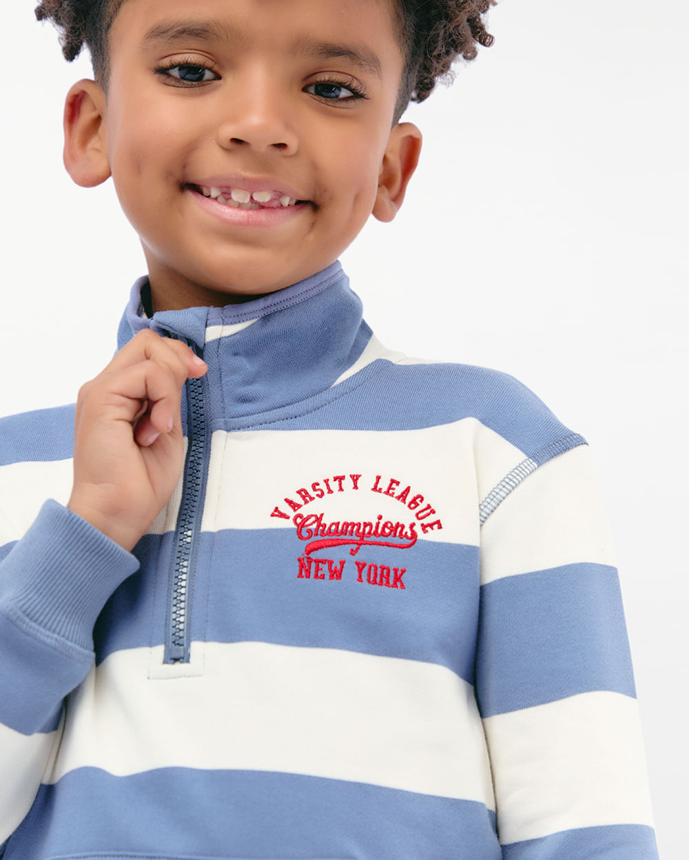 Polera-Niño-Lisandro-Acero-Intenso-06