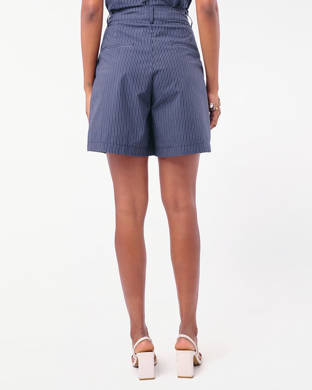 Short-Mujer-Celine-Azul-Campana-28