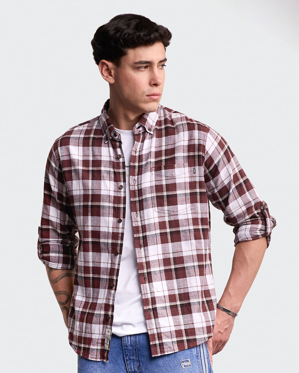 Camisa-Hombre-Tomus-Guinda-Taw-M