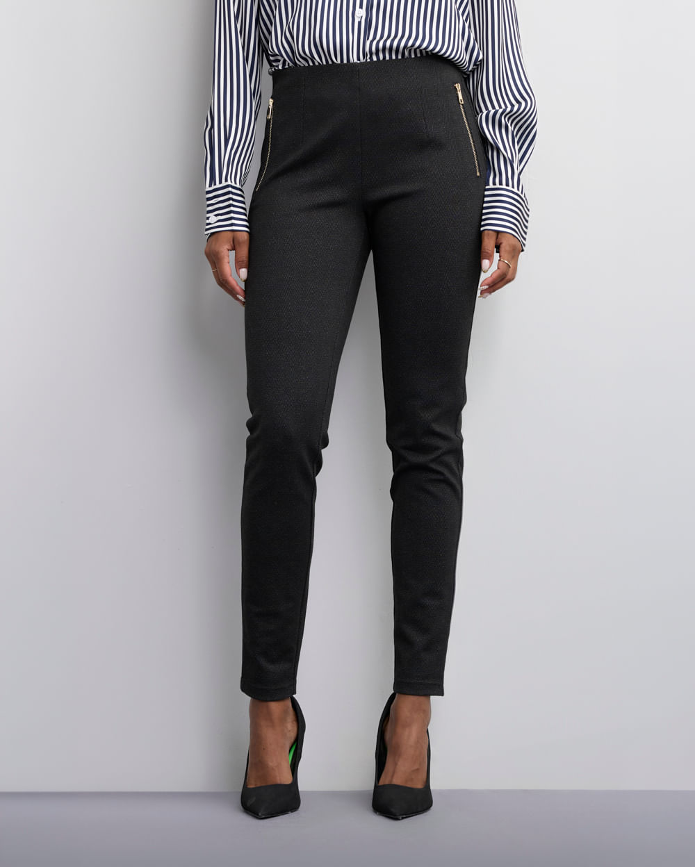 Pantalon-Mujer-Xisela-Marron-28